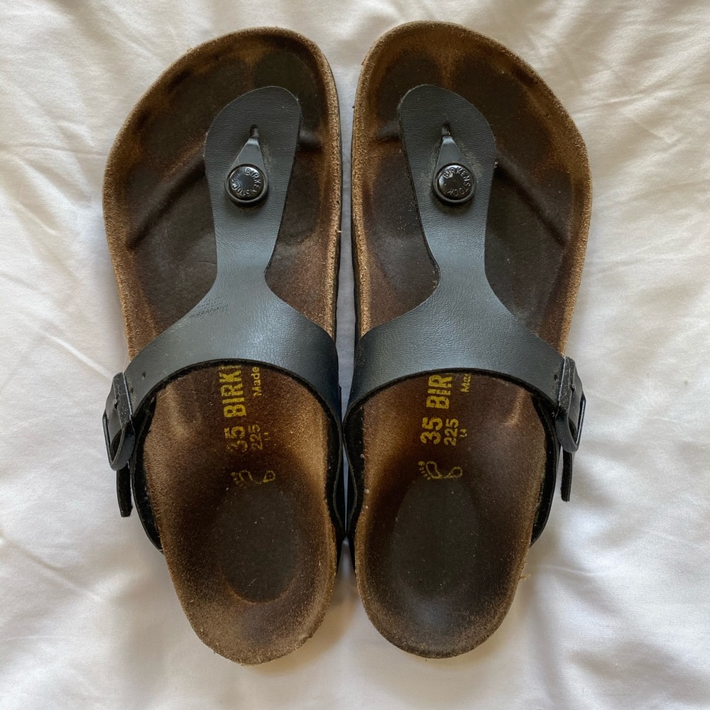 Black Birkenstock’s!